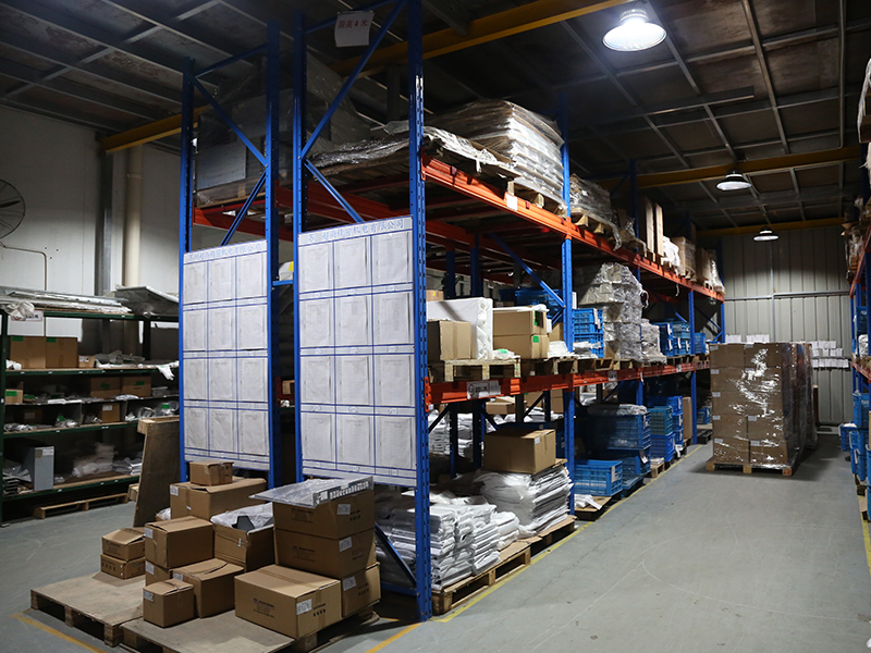 成品倉(cāng)庫(kù)