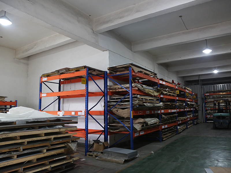 板材倉(cāng)庫(kù)